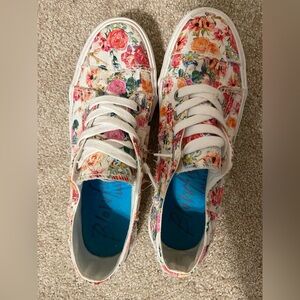 Women’s Blowfish Malibu Slip Ons (size 10)